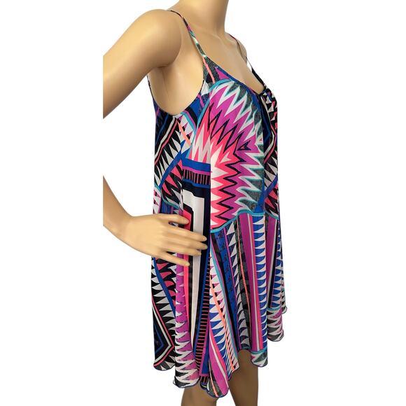 2/$15 Express Bold Geo Mini Dress V-Neck Sleeveless Size XS - Picture 3 of 11